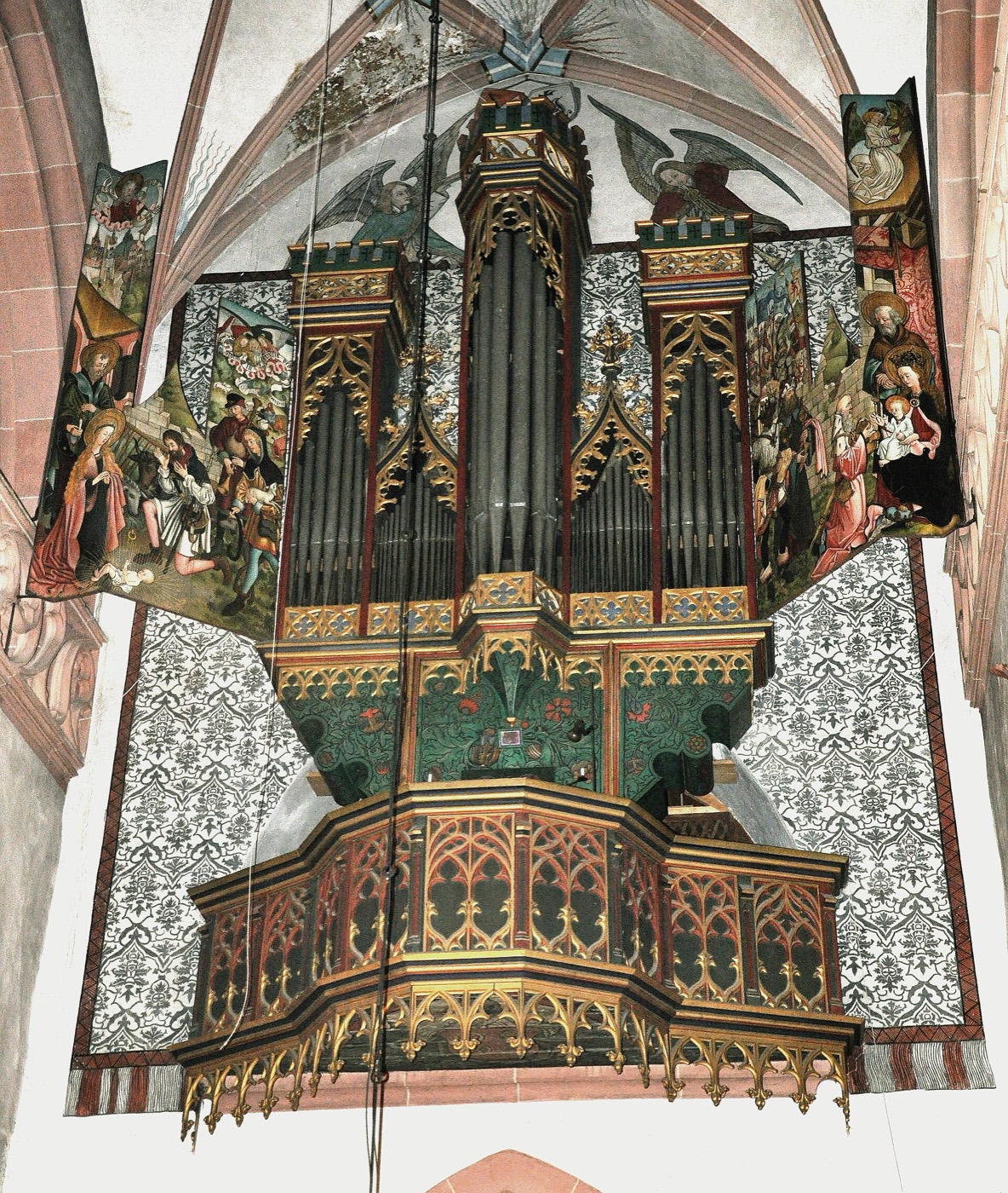 Gotische Orgel der Pfarrkirche in Kiedrich